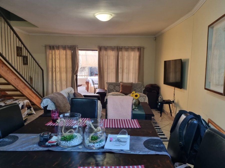 3 Bedroom Property for Sale in Langenhovenpark Free State